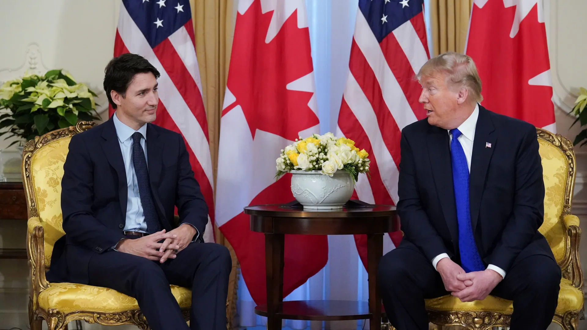 Donald Trump confirma “pausa” para tarifas sobre o Canadá pelos próximos 30 dias