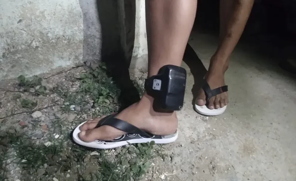 Tornozeleira eletrônica — Foto: Seap/Divulgação