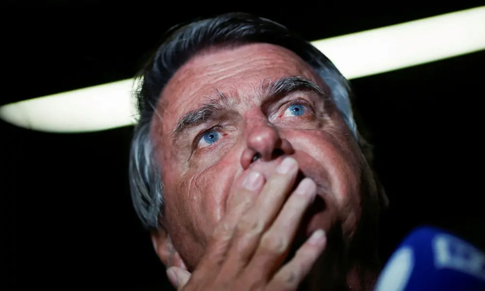 2025-03-06T235318Z_1_LYNXNPEL25126_RTROPTP_4_BRAZIL-BOLSONARO