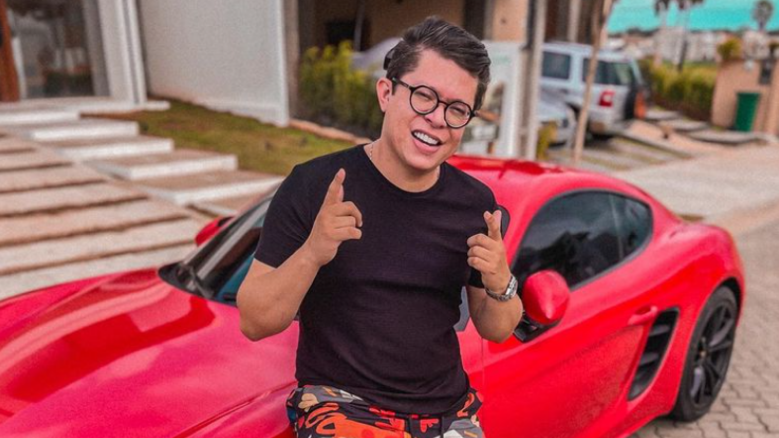 DJ Ivis é condenado a 8 meses de prisão por agredir ex-mulher