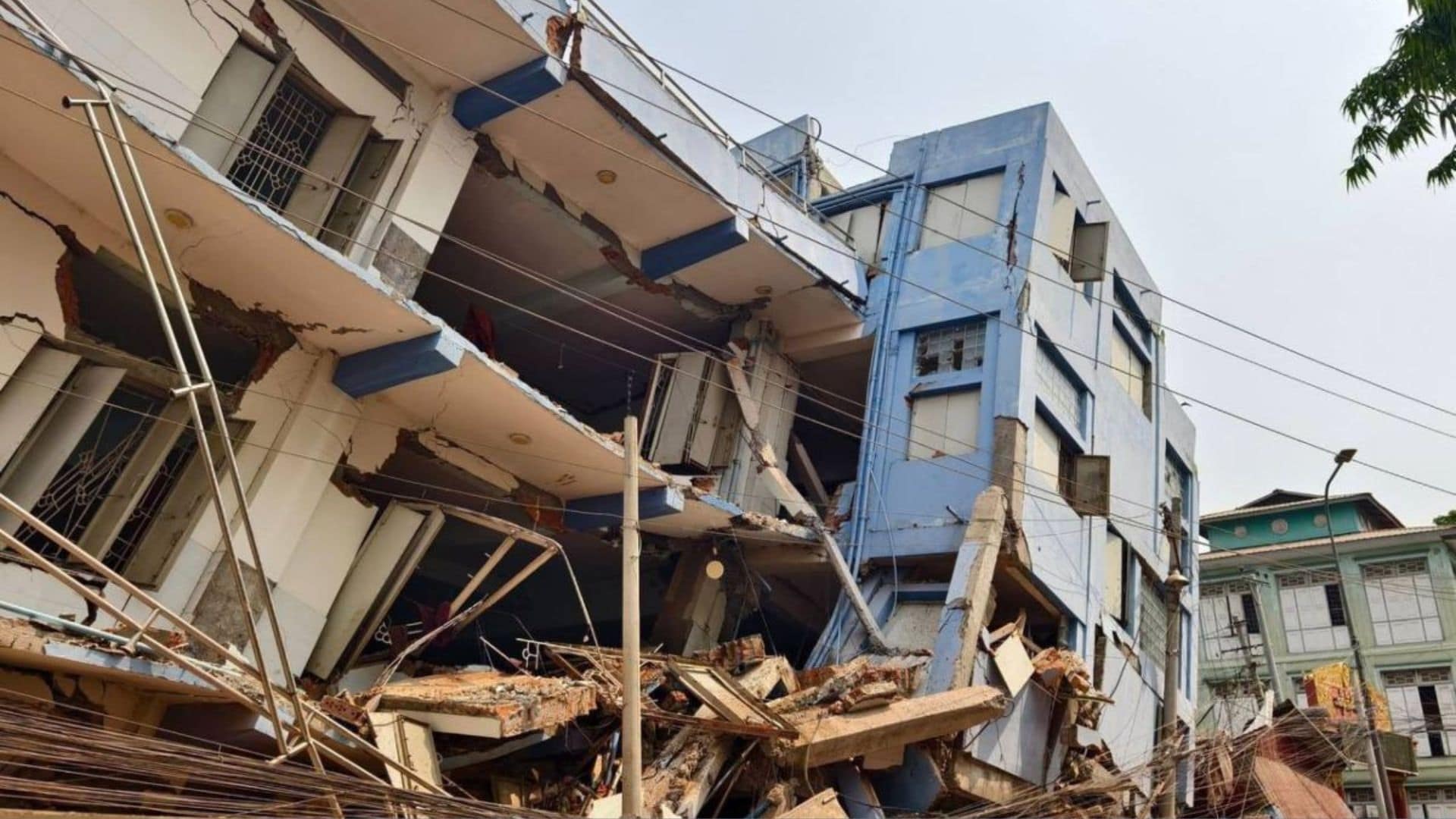 Terremoto de magnitude 7,7 deixa mortos e causa estragos em Mianmar e Tailândia