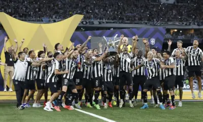 Snapinst.app_471328144_836443325189544_7306986832370218353_n_1080 Jogadores do Botafogo-RJ comemoram o título do Brasileirão de 2024 - 22/12/2024 (Foto: Reprodução do Instagram/@brasileirao)