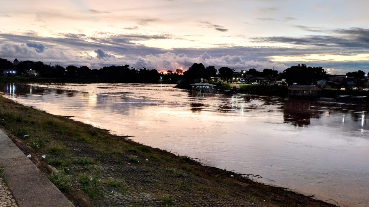 Rio Acre segue dando sinais de baixa e marca 11,16 metros