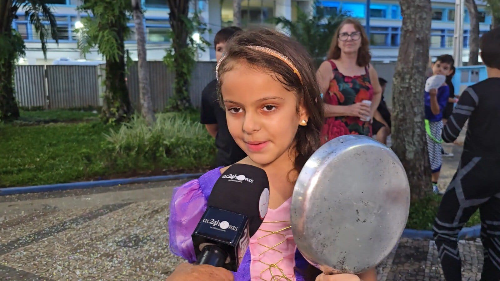 Palhaço, Pantera Negra e Rapunzel marcam presença no Baile Infantil