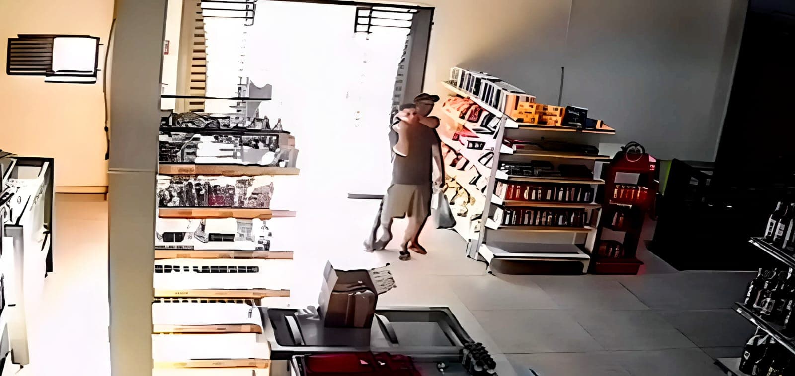 Polícia prende suspeito de roubo a distribuidora em Cruzeiro do Sul