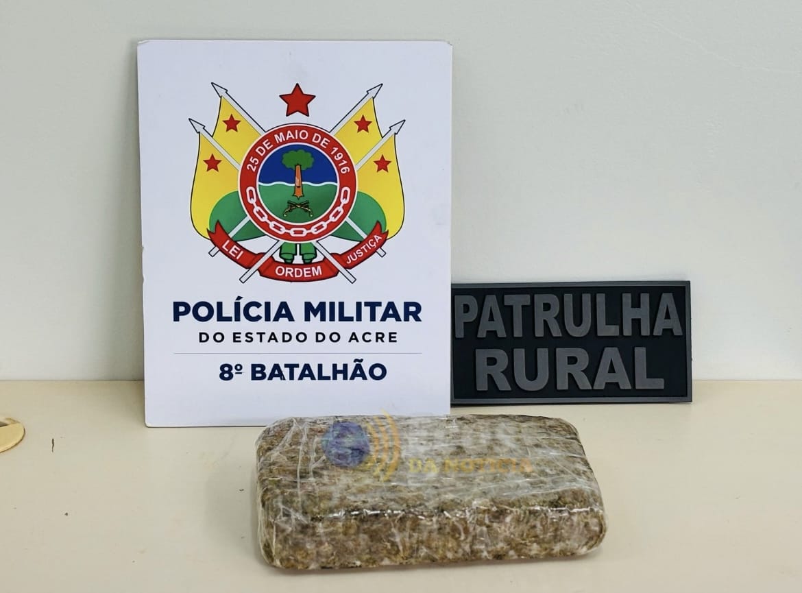 Polícia Militar apreende mais de 1,5 kg de drogas na BR-364, próximo a Sena Madureira