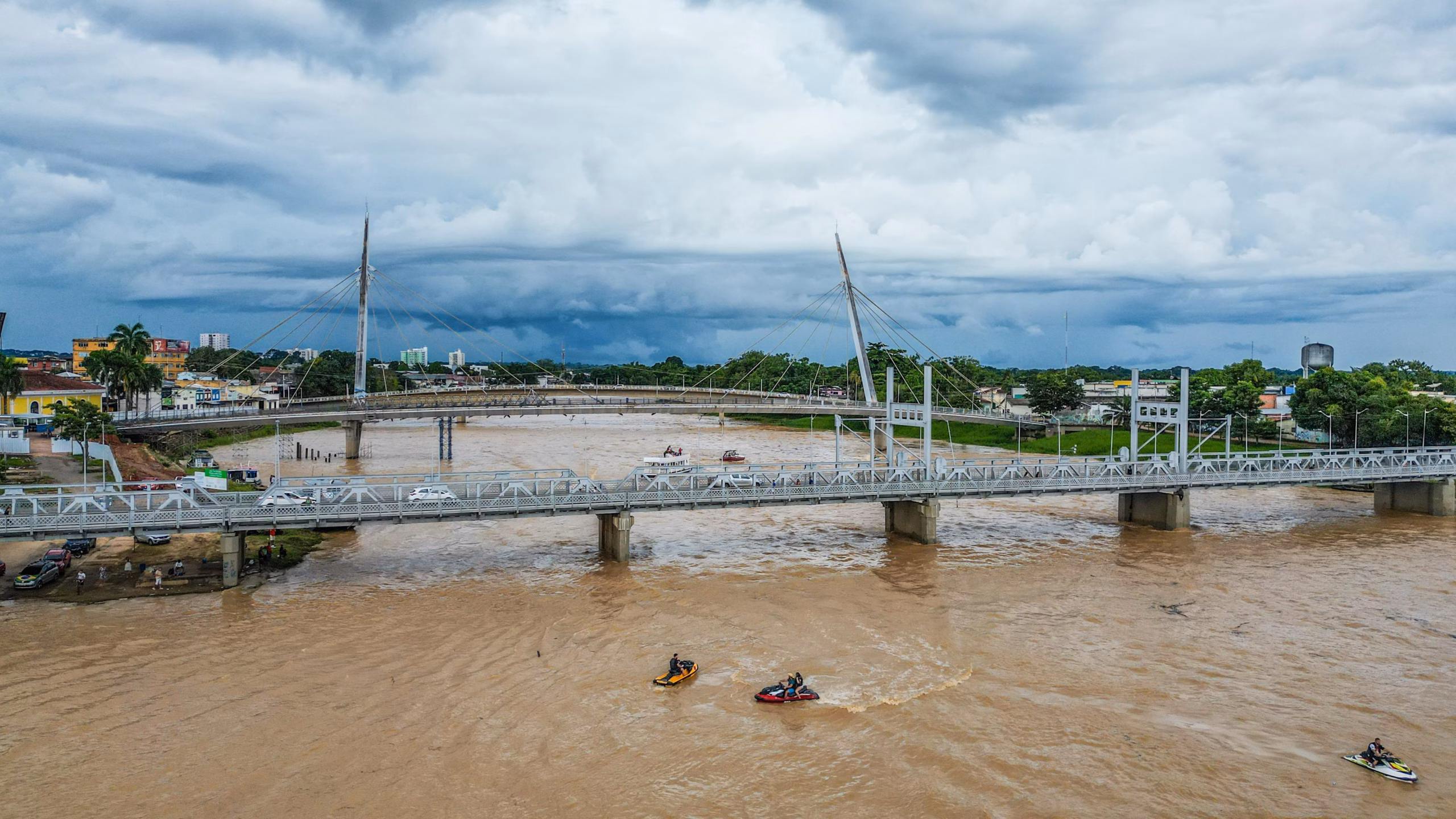 Governo do Acre decreta situação de emergência devido às cheias dos rios