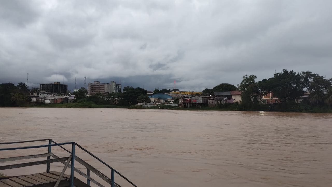 Com previsão de subida, Nível do Rio Acre atinge 14,37 metros na capital