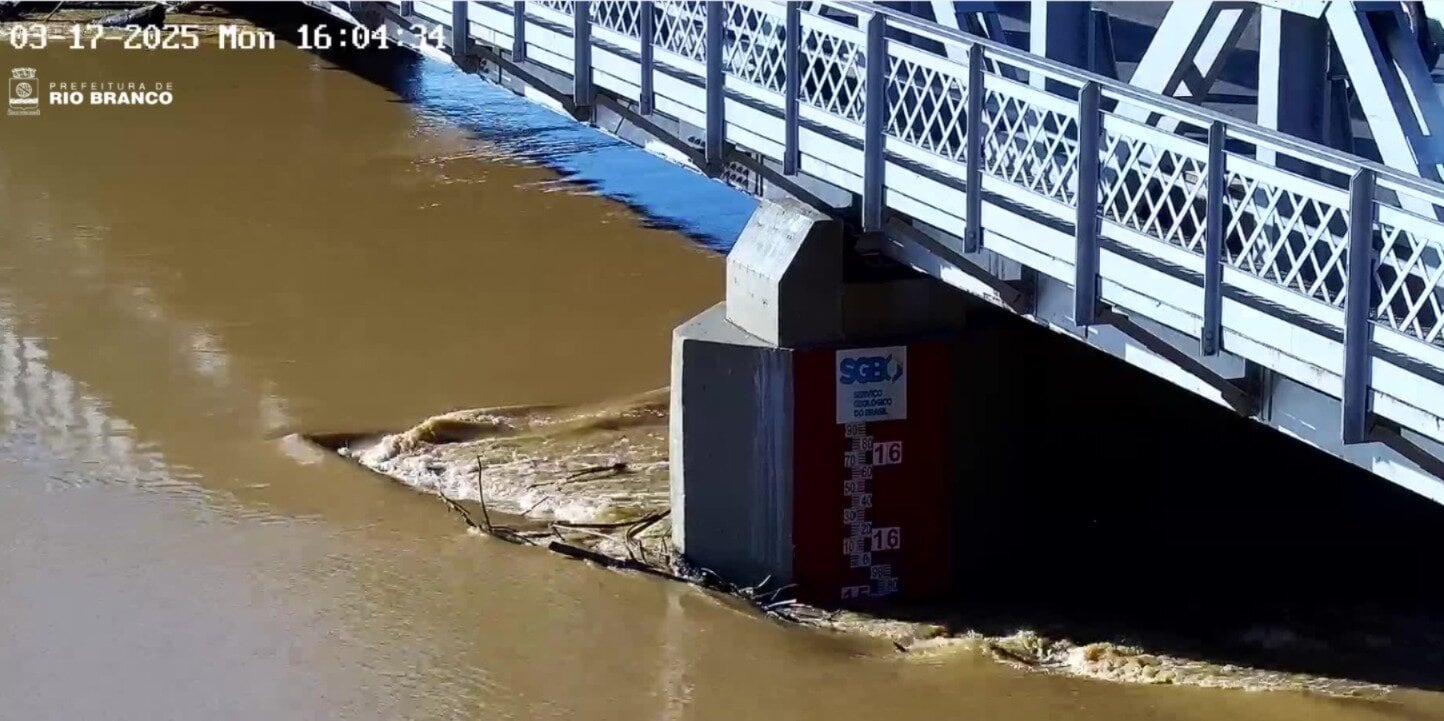 Nível do Rio Acre continua subindo e registra 15,88 metros em Rio Branco