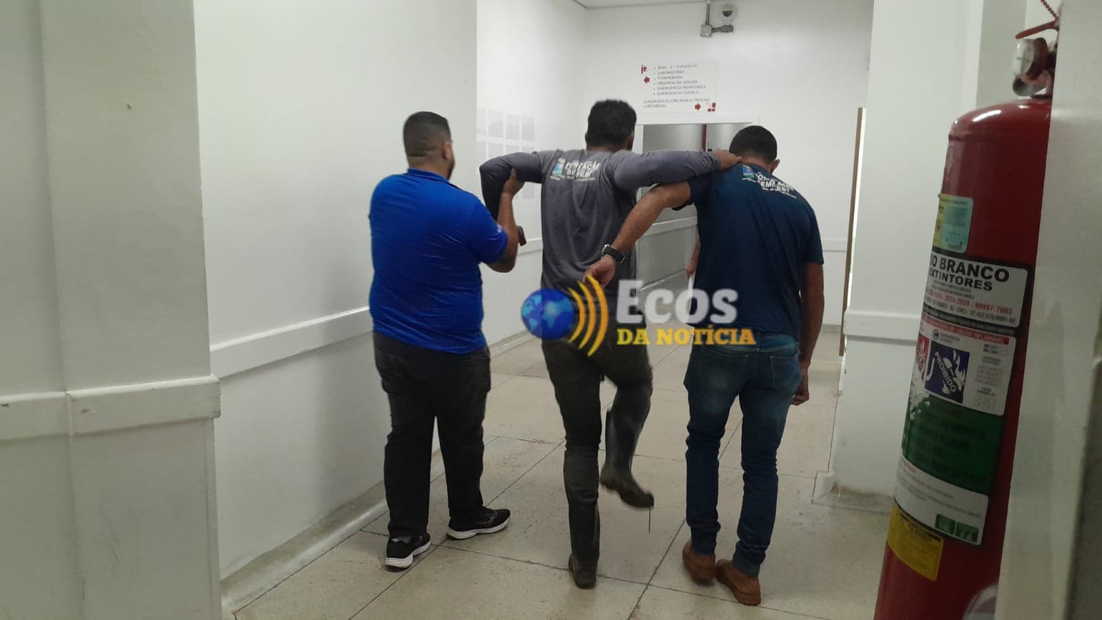 Vergalhão perfura pé de trabalhador durante serviço de roçagem no interior do Acre