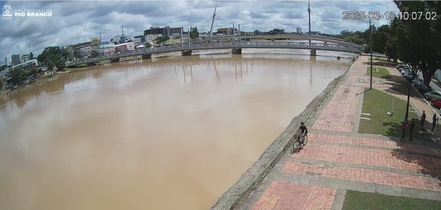 Em vazante, Rio Acre atinge marca de 15,39 metros na capital