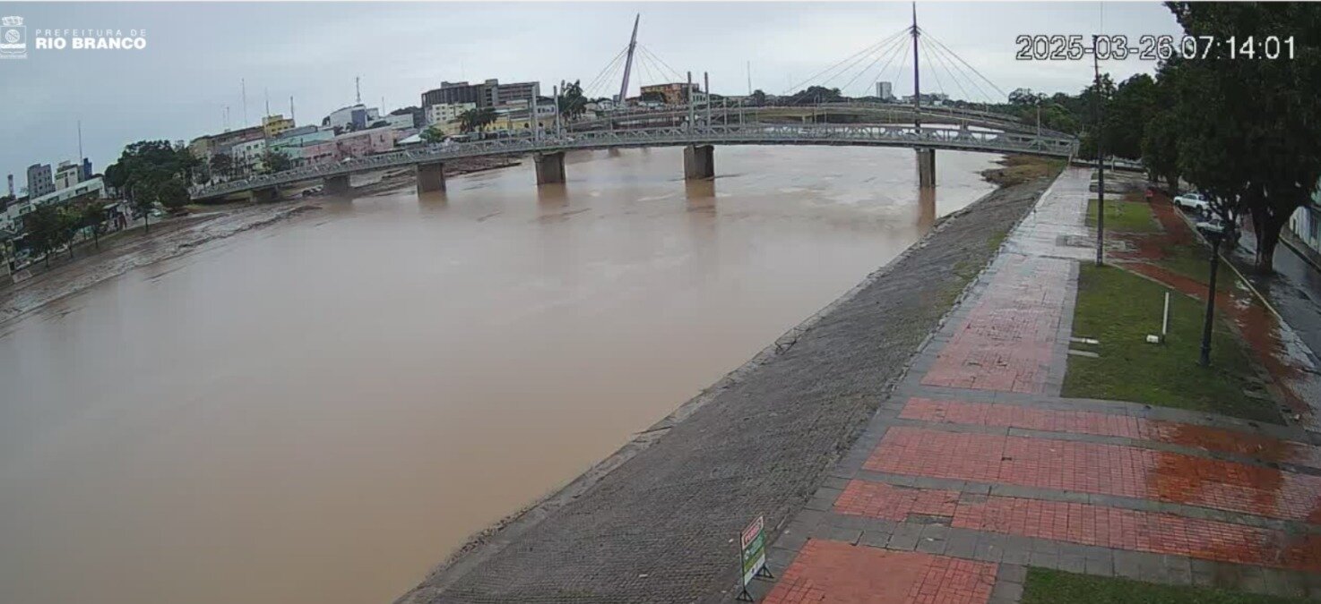 Nível do Rio Acre continua em queda e atinge 12,25 metros