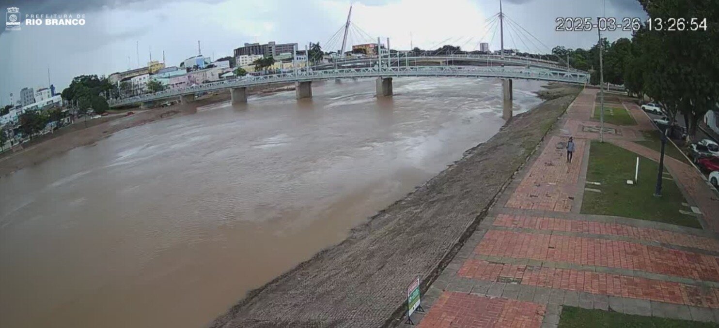 Rio Acre continua em queda e registra 12,08m nesta quarta