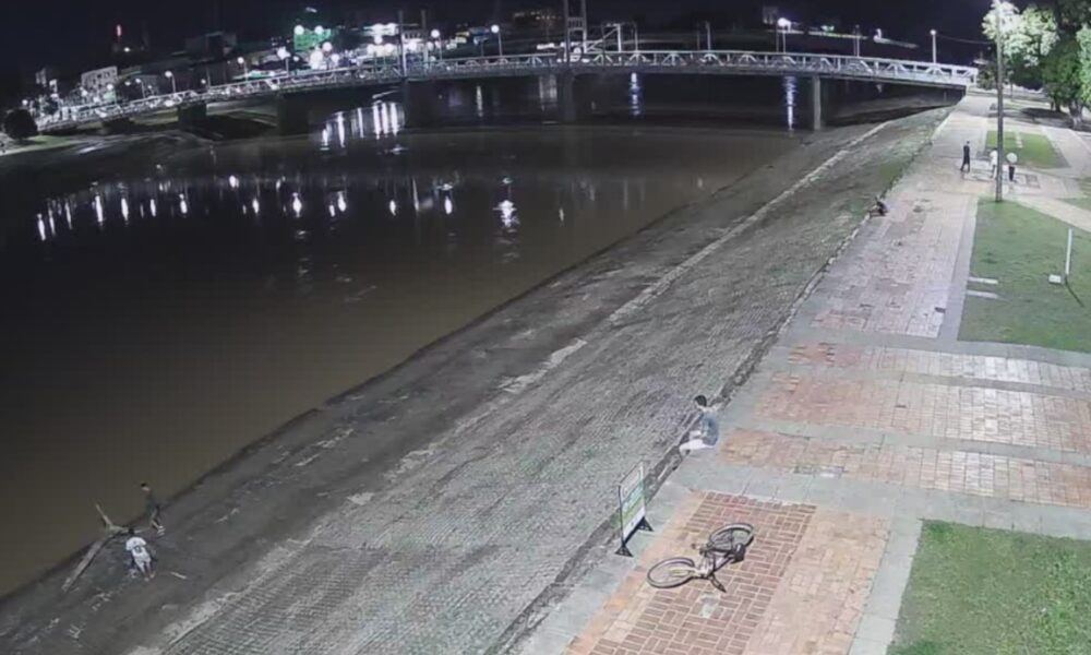 WhatsApp Image 2025-03-28 at 21.32.45 WhatsApp Image 2025-03-28 at 21.32.45