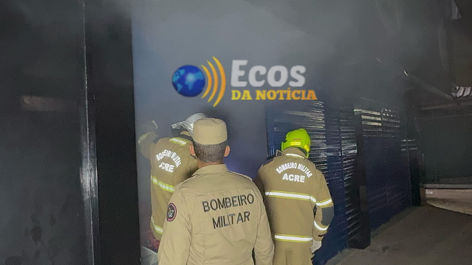 Curto-circuito causa incêndio e destrói partes de loja no centro de Rio Branco