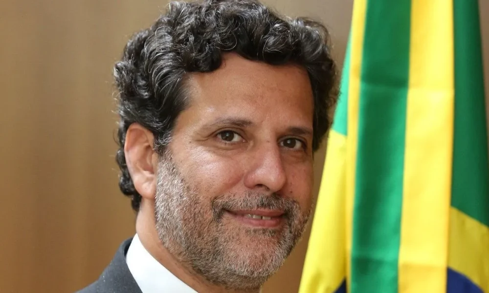 barchini_mec-e1741124319448 Zucco argumenta que o Brasil tem feito inúmeros pagamentos à OEI sob influência de Barchini • Reprodução/Ministério da Educação