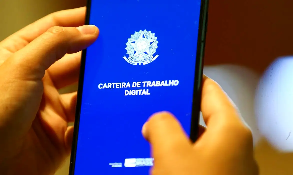 Estreia do consignado para CLT tem fila virtual, erros e só 653 contratos fechados