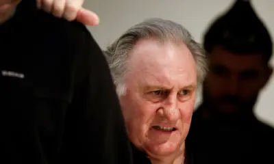 Ator francês Gerard Depardieu comparece a tribunal para ser julgado por acusação de abuso sexual • REUTERS/Stephanie Lecocq