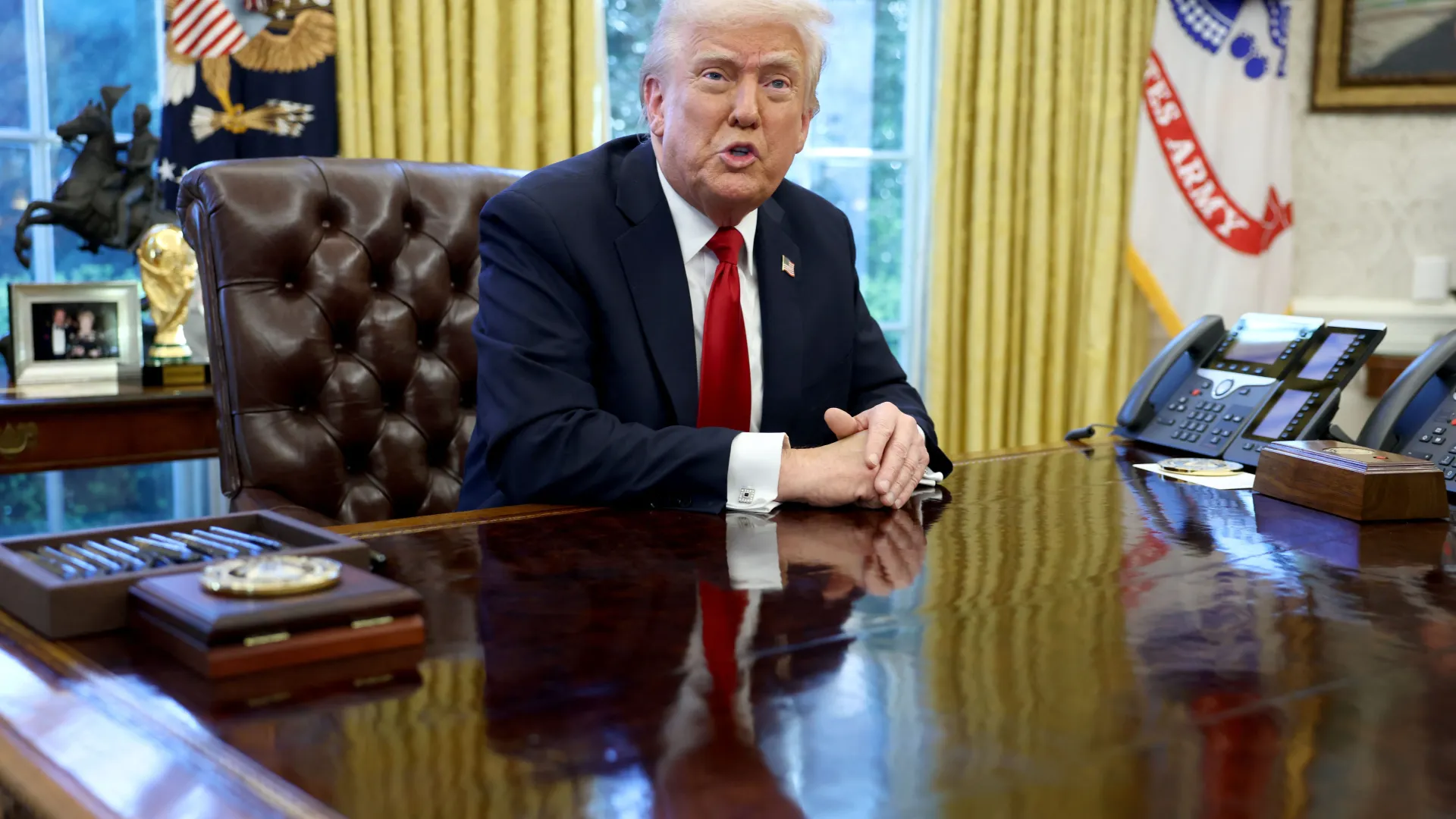 Trump isenta smartphones e computadores de tarifas extras impostas pelos Estados Unidos