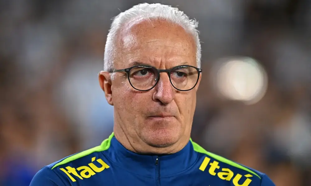 2025-03-28T210508Z_1_LYNXNPEL2R135_RTROPTP_4_SOCCER-BRAZIL Técnico Dorival Jr. 25/03/2025 REUTERS/Rodrigo Valle/File Photo