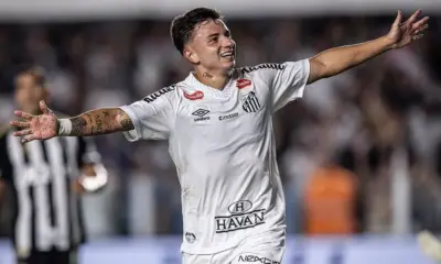 Barreal comemora gol do Santos contra o Atlético-MG pelo Brasileirão • Raul Baretta / Santos FC