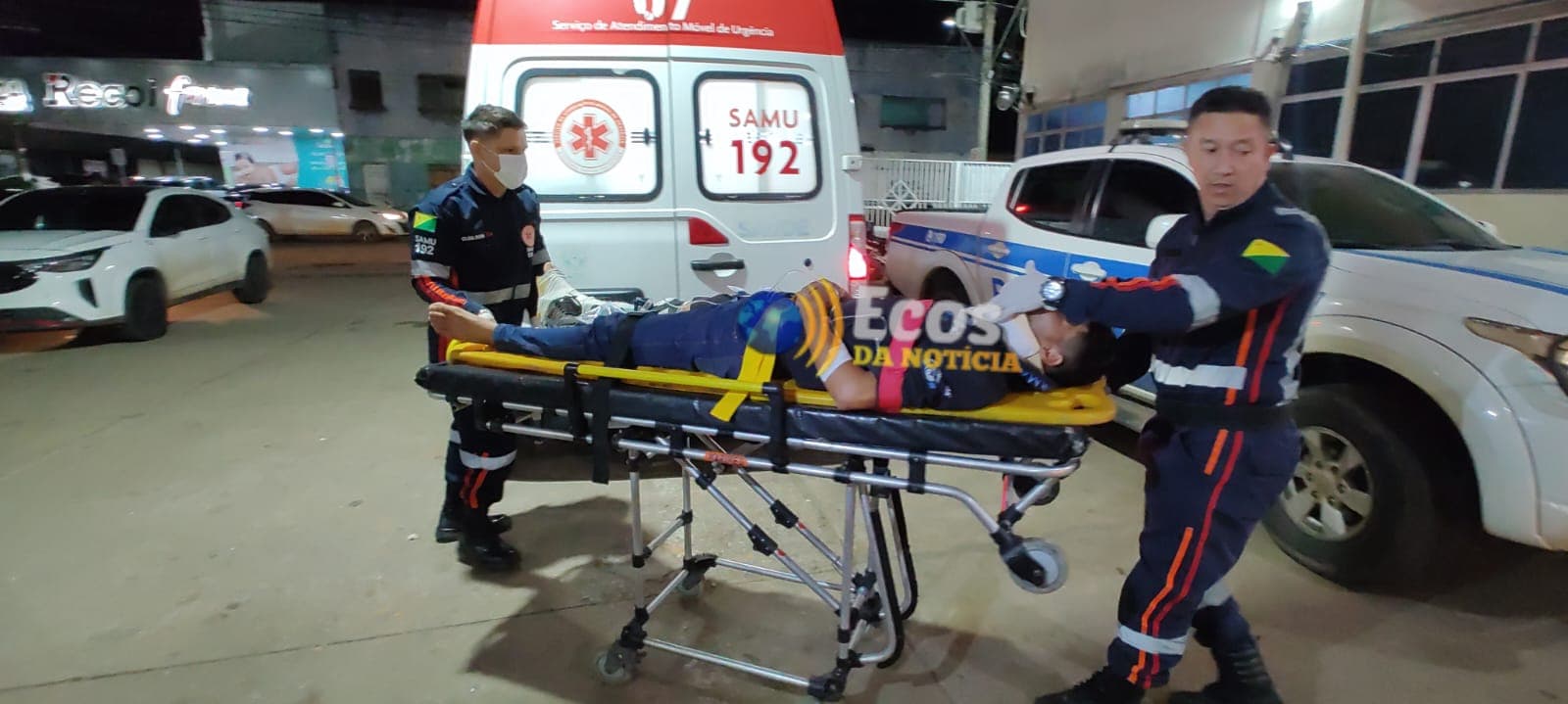 Colisão entre carro e moto deixa jovem ferido na Baixada da Sobral