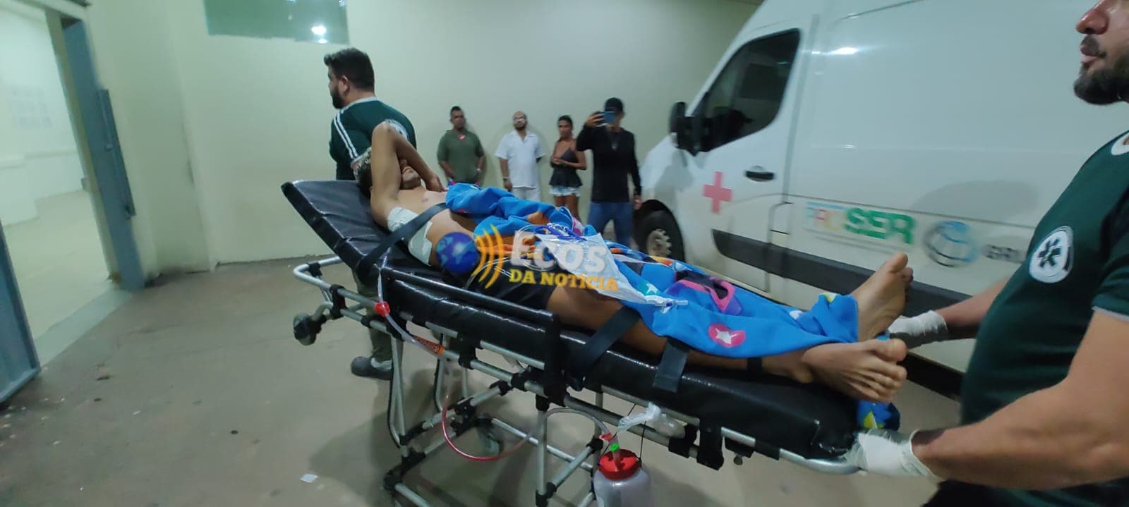 Jovem é baleado em Brasiléia e transferido para Rio Branco com projétil próximo à coluna