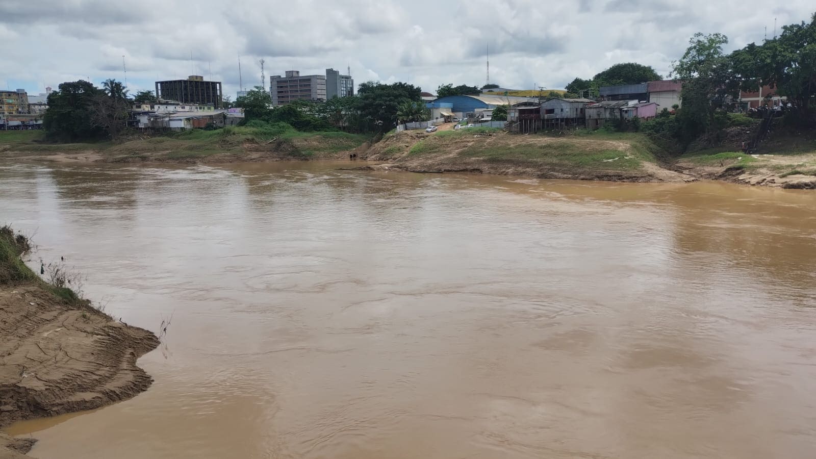 Rio Acre apresenta elevação e registra 8,61m nesta 4ª feira