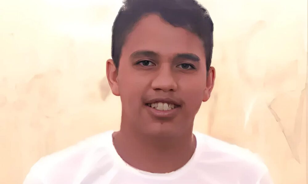 WhatsApp Image 2025-04-24 at 13.24.22 WhatsApp Image 2025-04-24 at 13.24.22