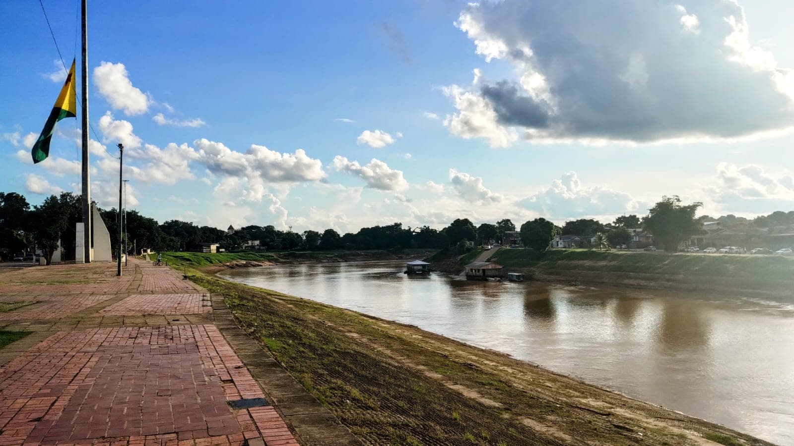 Nível do Rio Acre sobe para 7,11 metros, informa Defesa Civil de Rio Branco