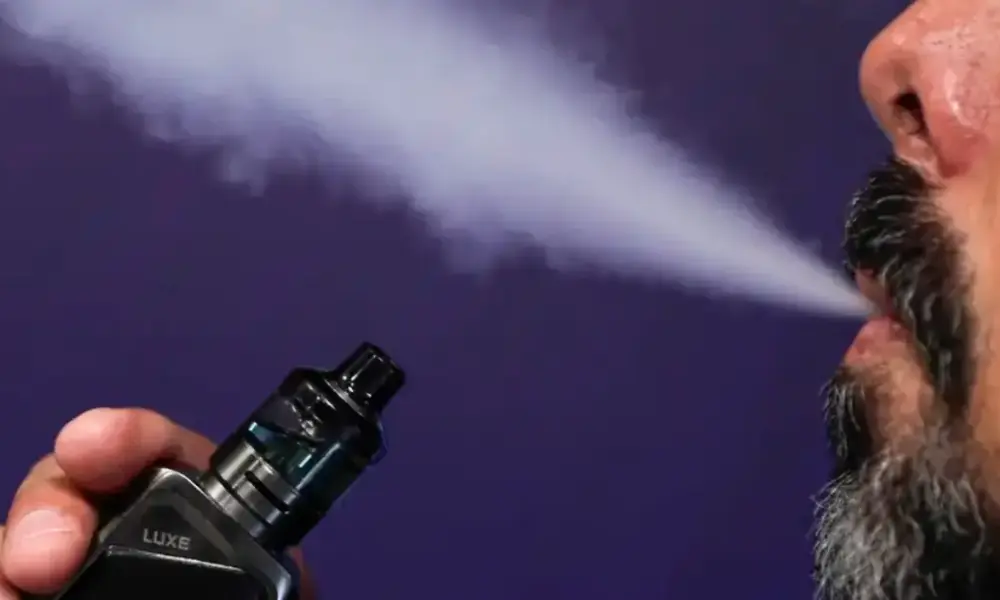 Projeto de Lei (PL) 5.008/2023 regulamenta a produção, comercialização, fiscalização e propaganda de cigarros eletrônicos no Brasil (Foto: Joédson Alves/Agência Brasil)