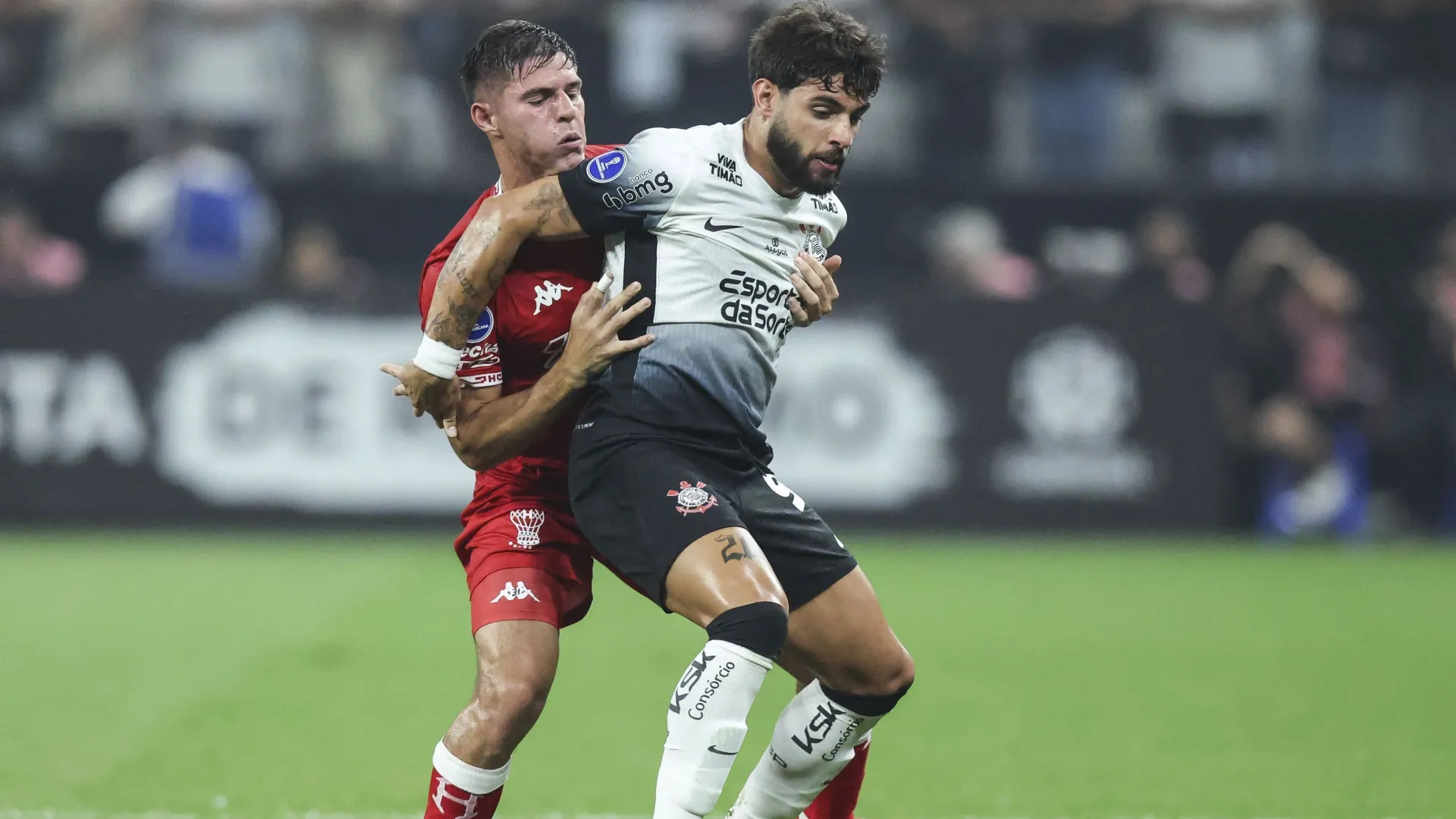 Corinthians vacila e estreia na Copa Sul-Americana com derrota para o Huracán