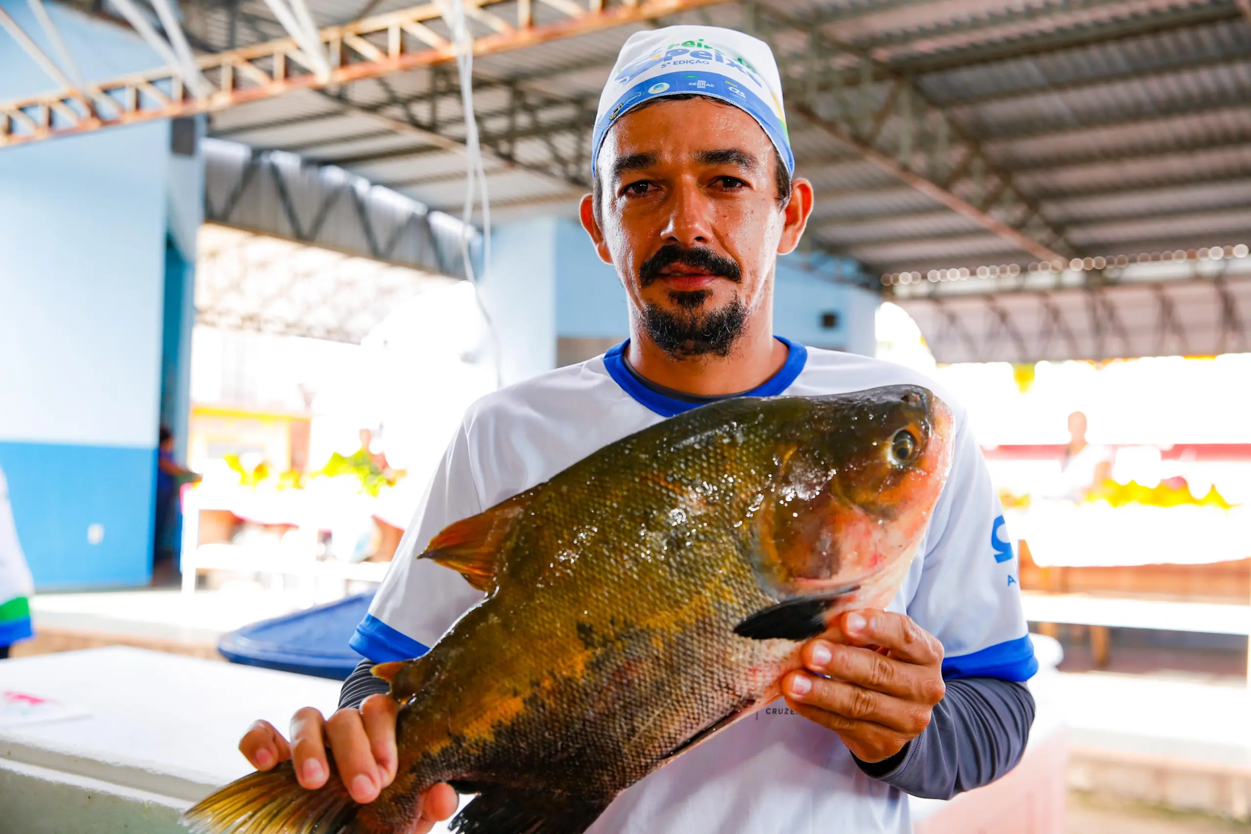 Feira do Peixe inicia com fartura de pescado em Cruzeiro do Sul