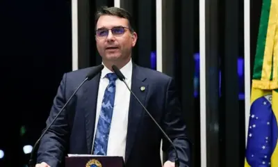 flavio-bolsonaro-e1740046341466 O senador Flávio Bolsonaro (PL-RJ), filho do ex-presidente Jair Bolsonaro (PL) (Foto: Jefferson Rudy/Agência Senado)