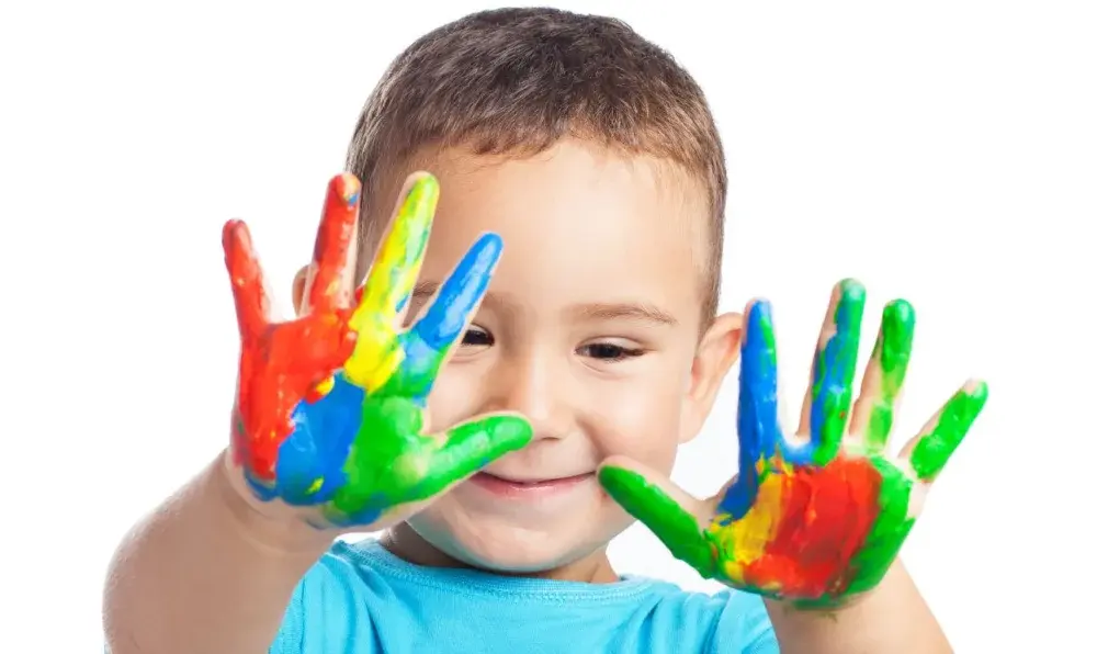 Uma em cada 30 crianças no Brasil possui TEA (Foto: reprodução/Freepik)