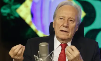 Ricardo Lewandowski, ministro da Justiça e Segurança Pública, entregou a proposta a líderes (Bruno Peres/Agência Brasil)