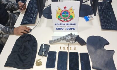 pm-prende-quatro-homens-e-apreende-menor-que-planejavam-ataque-na-cidade-do-povo50