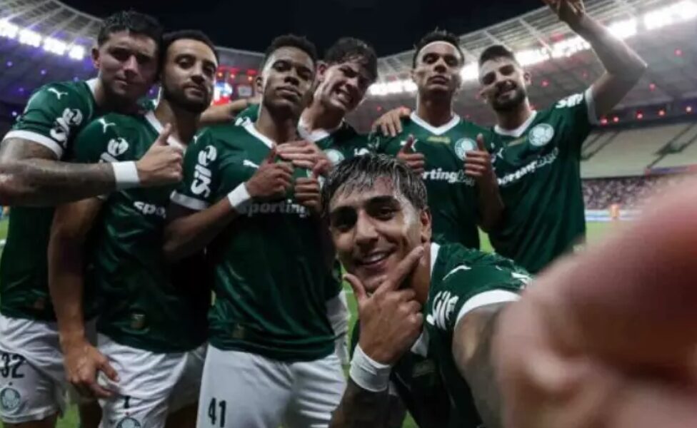 Foto: Cesar Greco/Palmeiras/by Canon - Legenda: Facundo Torres (esq.) comemora seu gol, o primeiro do Palmeiras / Jogada10