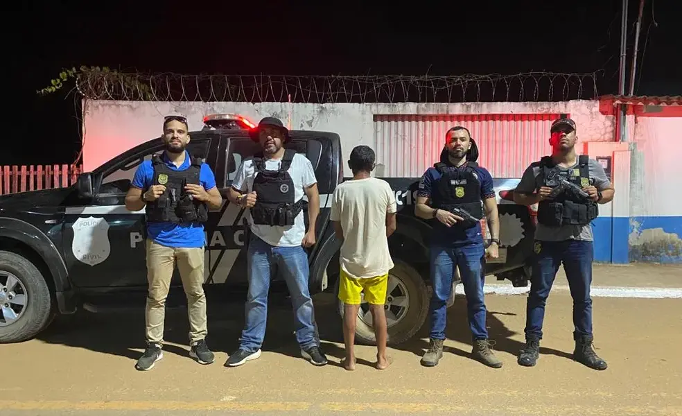 Suspeito de matar Francisa Alves Ribeiro com uma foice foi preso no Bujari nesta terça-feira (1º) — Foto: Asscom/Polícia Civil