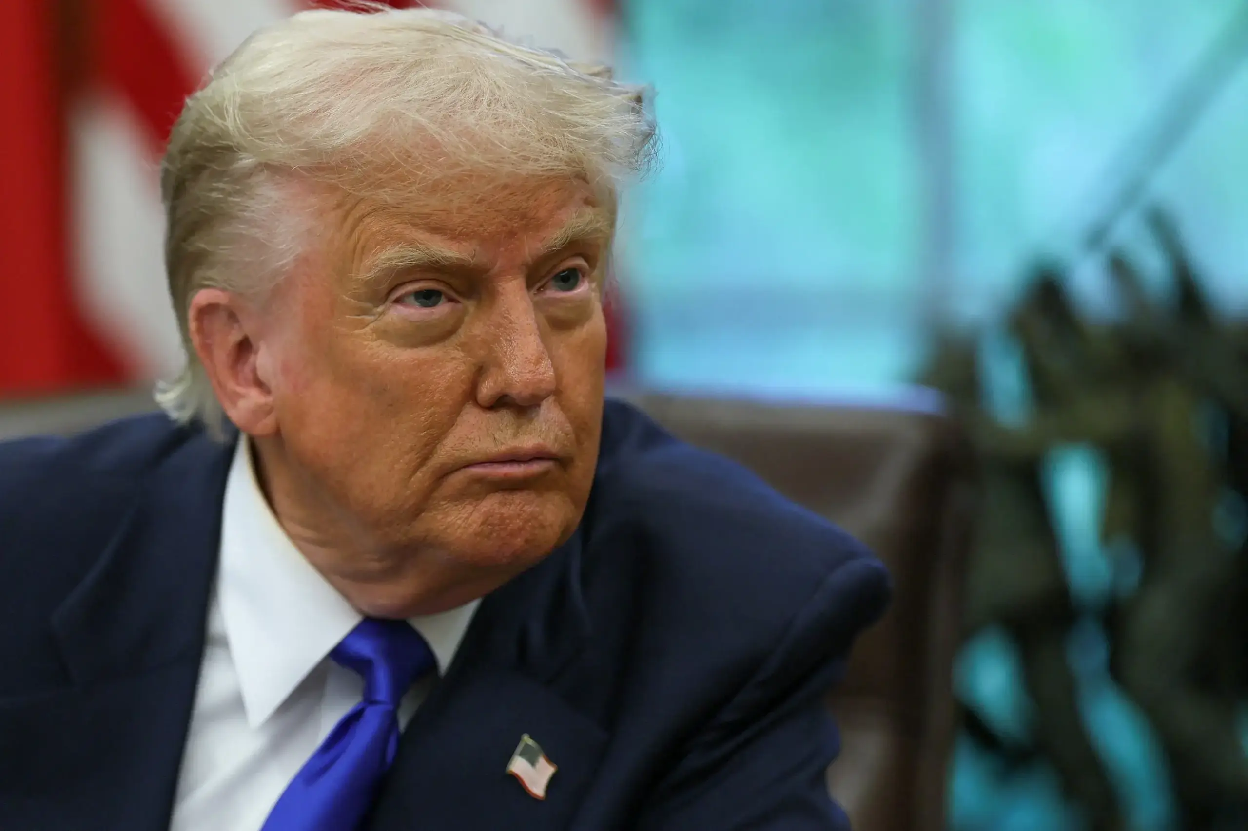 EUA anunciam restrição de vistos para autoridades que “censuram americanos”