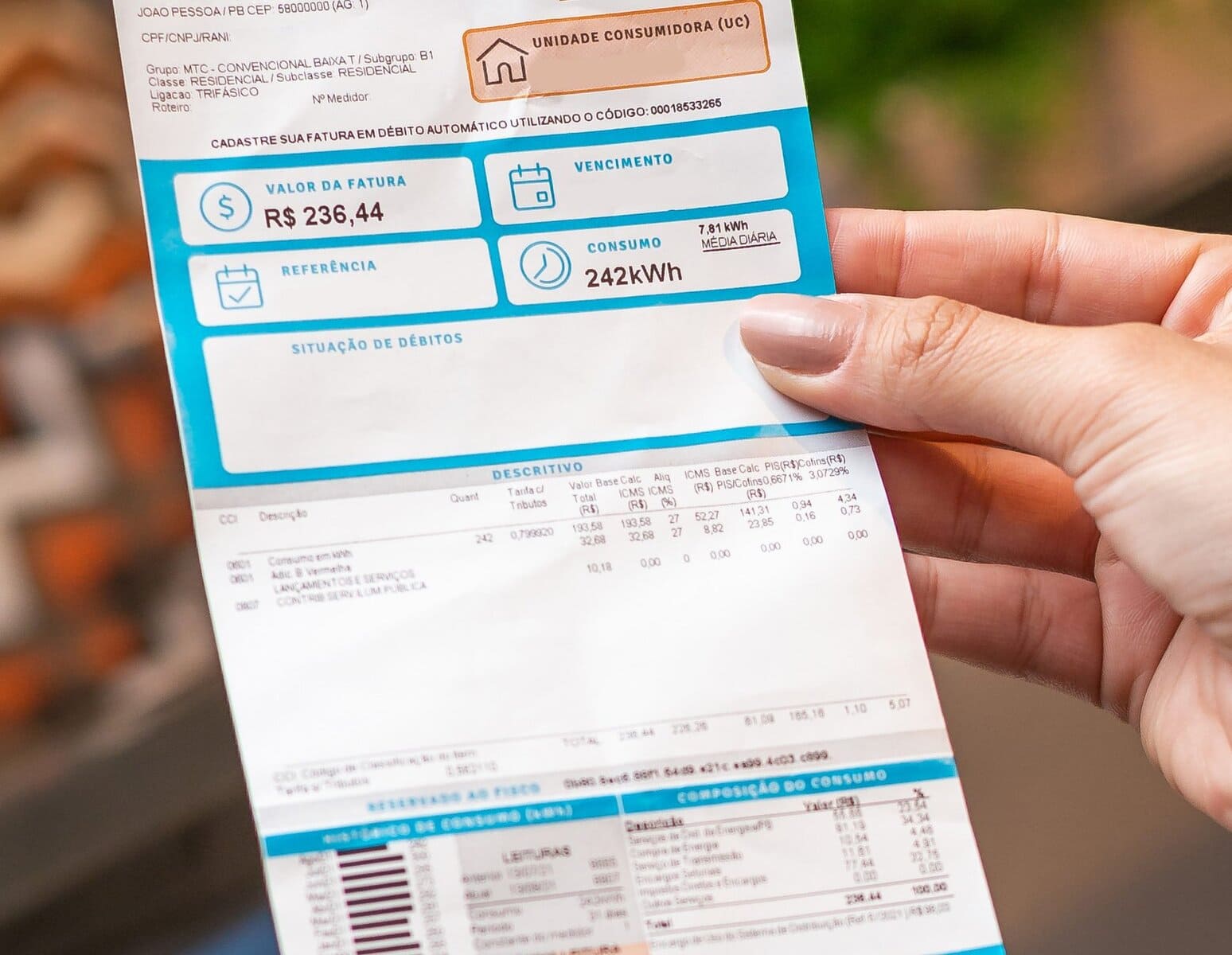 Governo isenta conta de luz para 16 milhões de pessoas; veja quem tem direito