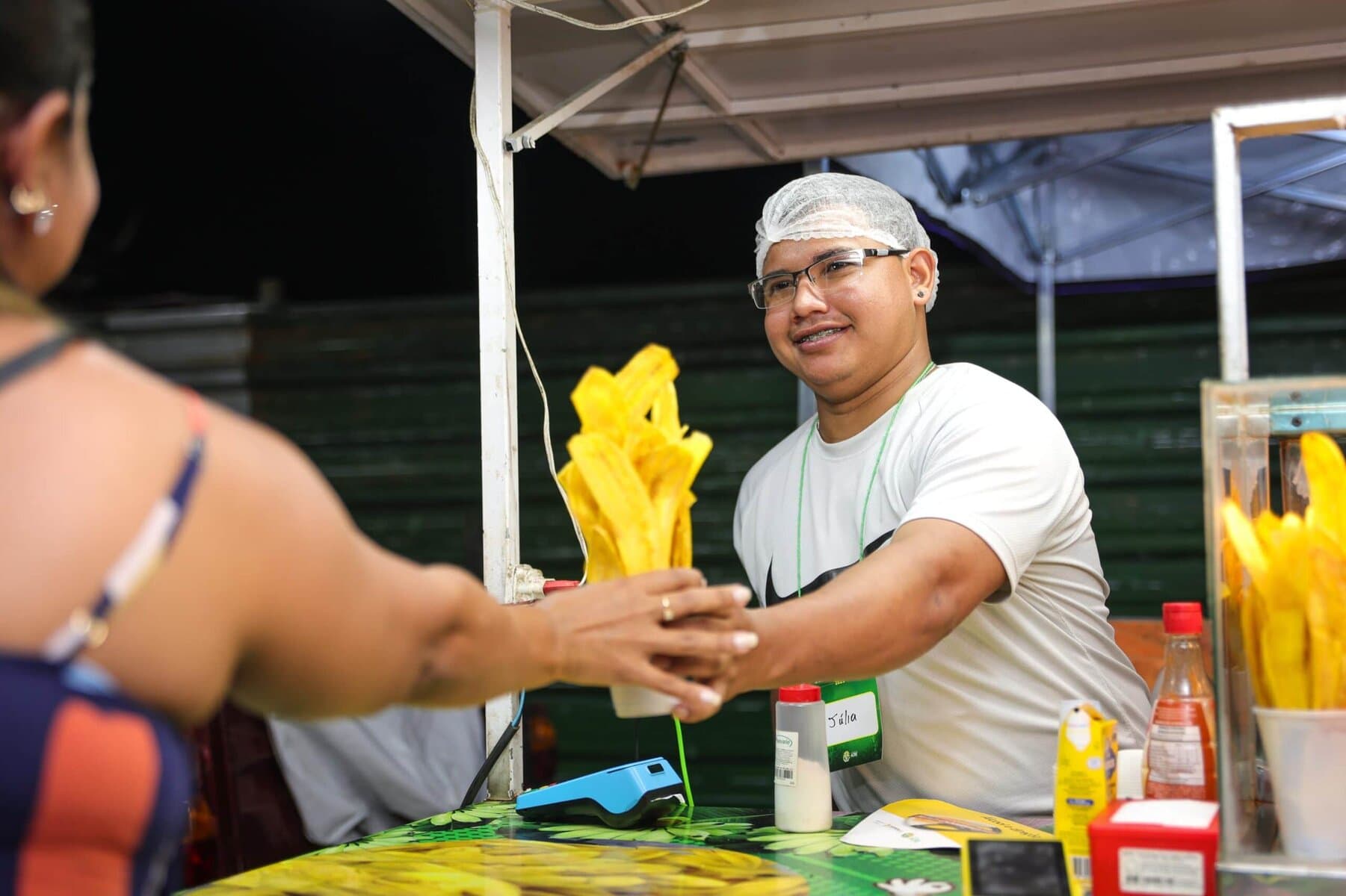 Feira do empreendedorismo gera oportunidades na festa do Dia do Trabalhador, em Rio Branco
