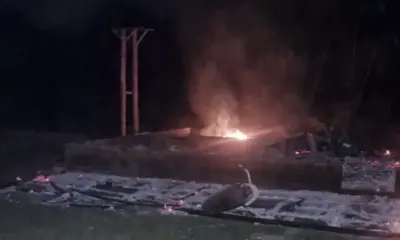 IMG_2784-1-989×600 IMG_2784-1-989x600