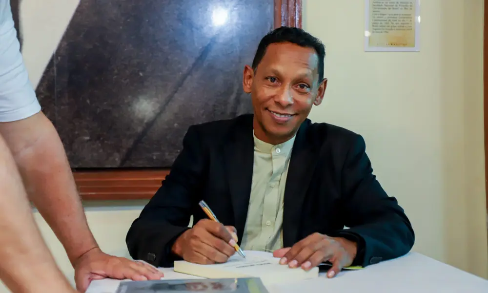 JAIRO_NEGAO-1000×600 JAIRO_NEGAO-1000x600