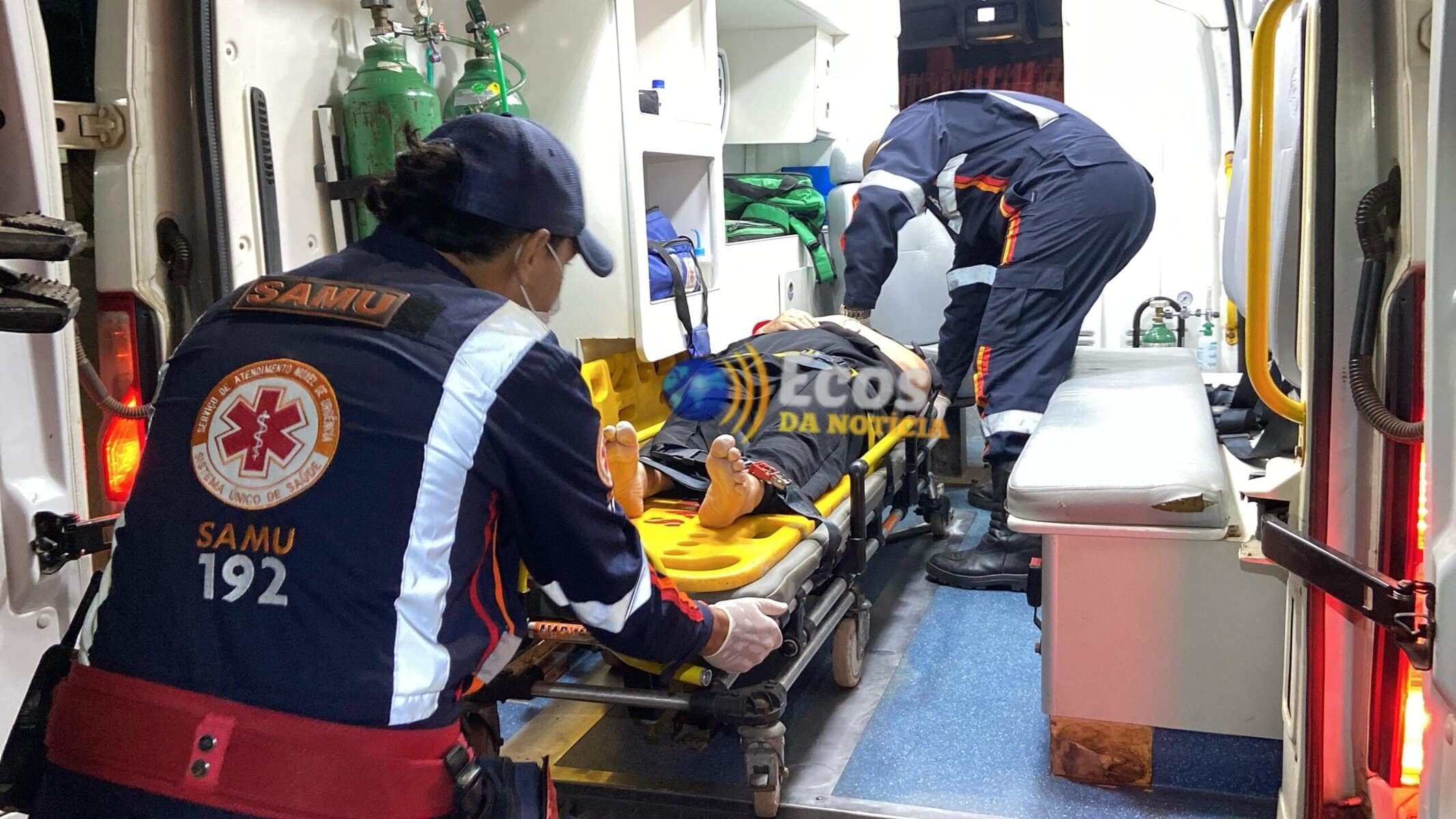 Colisão entre motos deixa mulher ferida na estrada do São Francisco, na capital