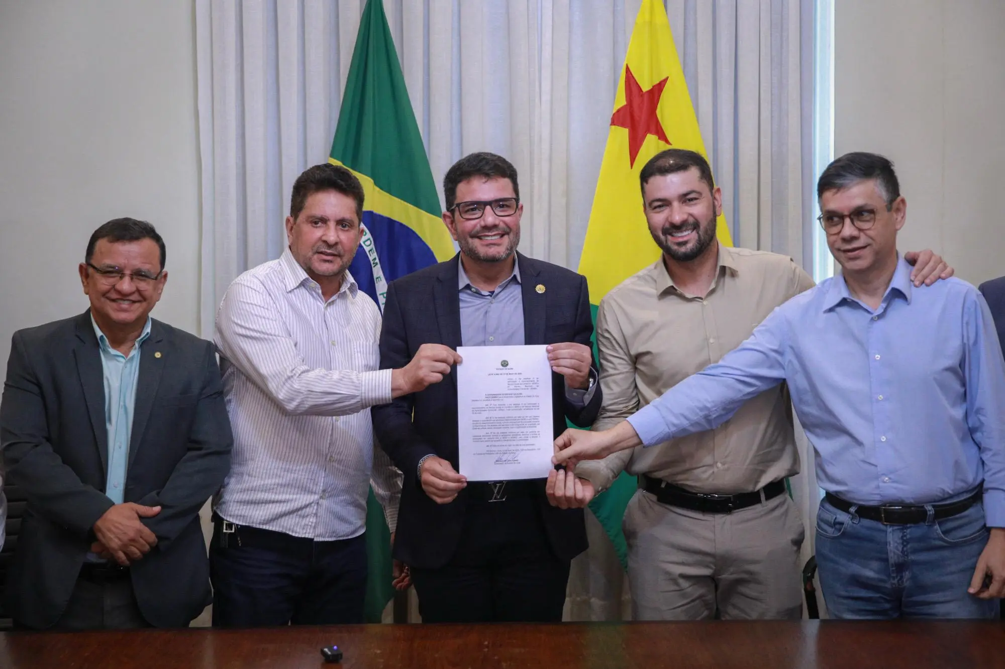 Gladson Cameli e Nicolau  sancionam lei que cria Dia S de valorização e reconhecimento do Sesc e Senac