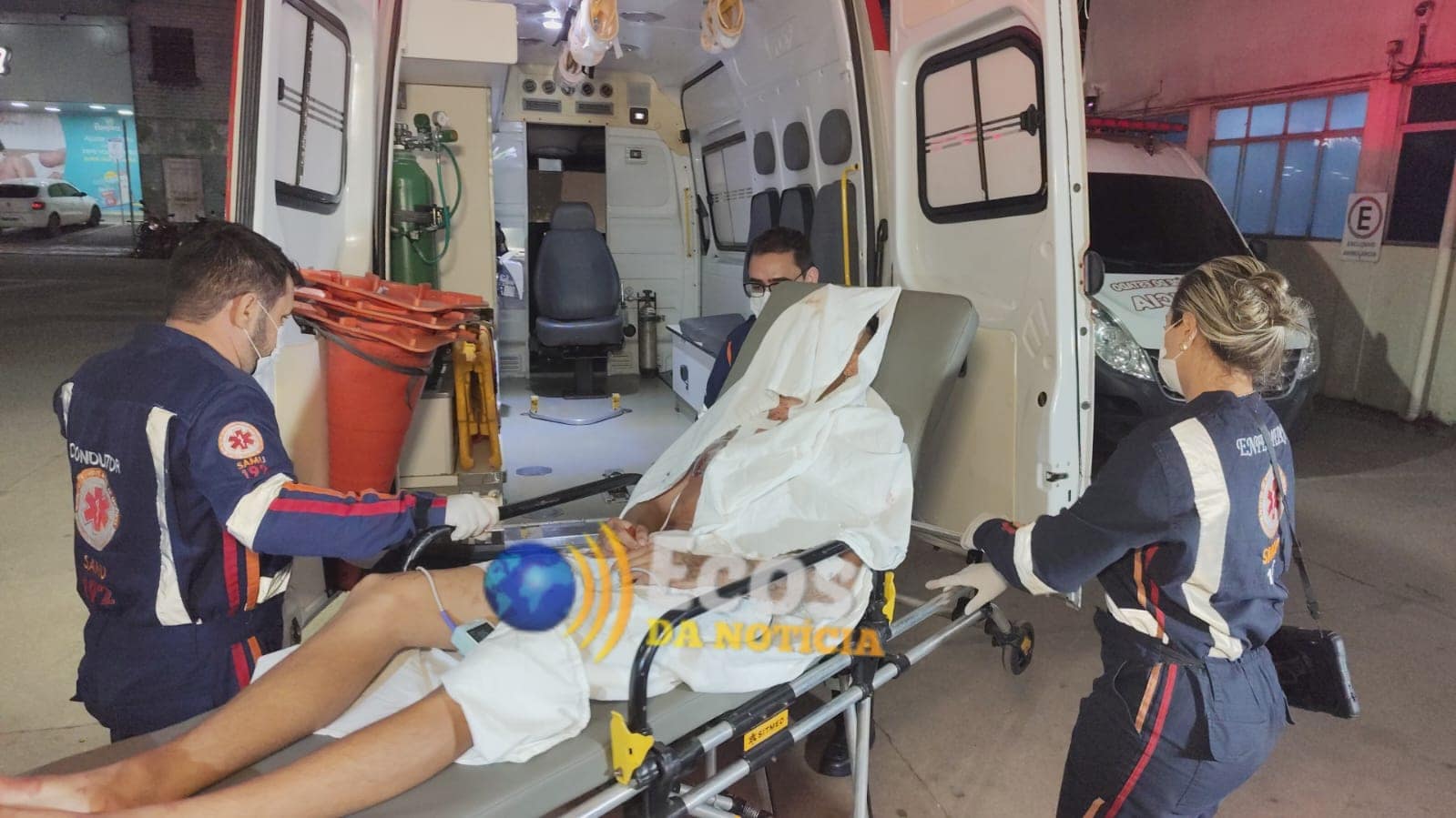 Criminosos invadem residência e ferem duas pessoas a tiros na Cidade do Povo