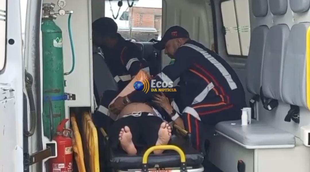 Grávida de 8 meses fica ferida após ser atingida por carretinha que se soltou de moto em Cruzeiro do Sul