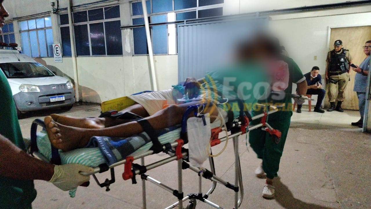 Acidente entre caminhonete e moto deixa jovem ferido em Vista Alegre do Abunã