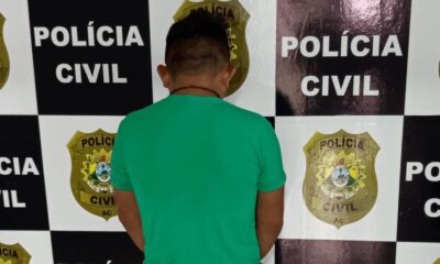 WhatsApp Image 2025-05-22 at 18.42.44 Investigadores da Polícia Civil de Manoel Urbano durante a prisão do segundo suspeito de homicídio. Foto: cedida.